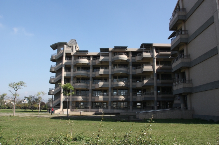 THE STUDY  BUILDING OF DA-TON HIGH SCHOOL   (A-75   2001) 2