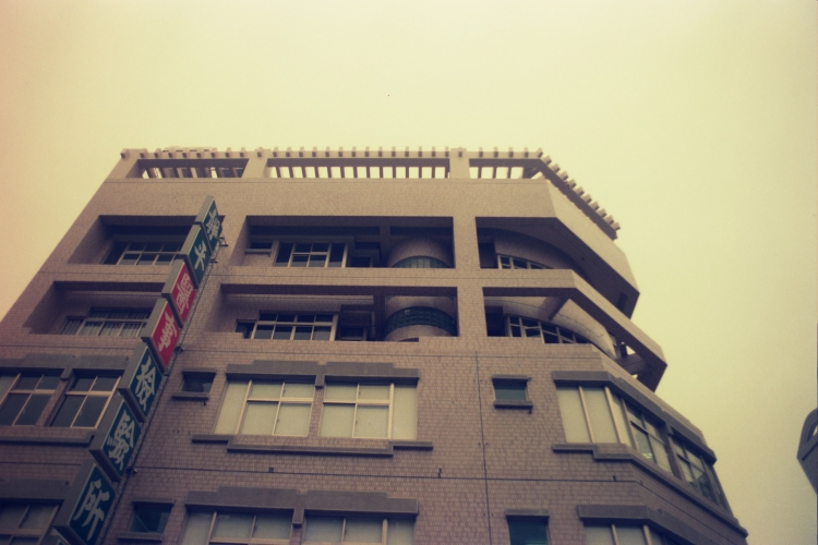 LUOZHAN ENTERPRISE BLD    A-19(1985) 2