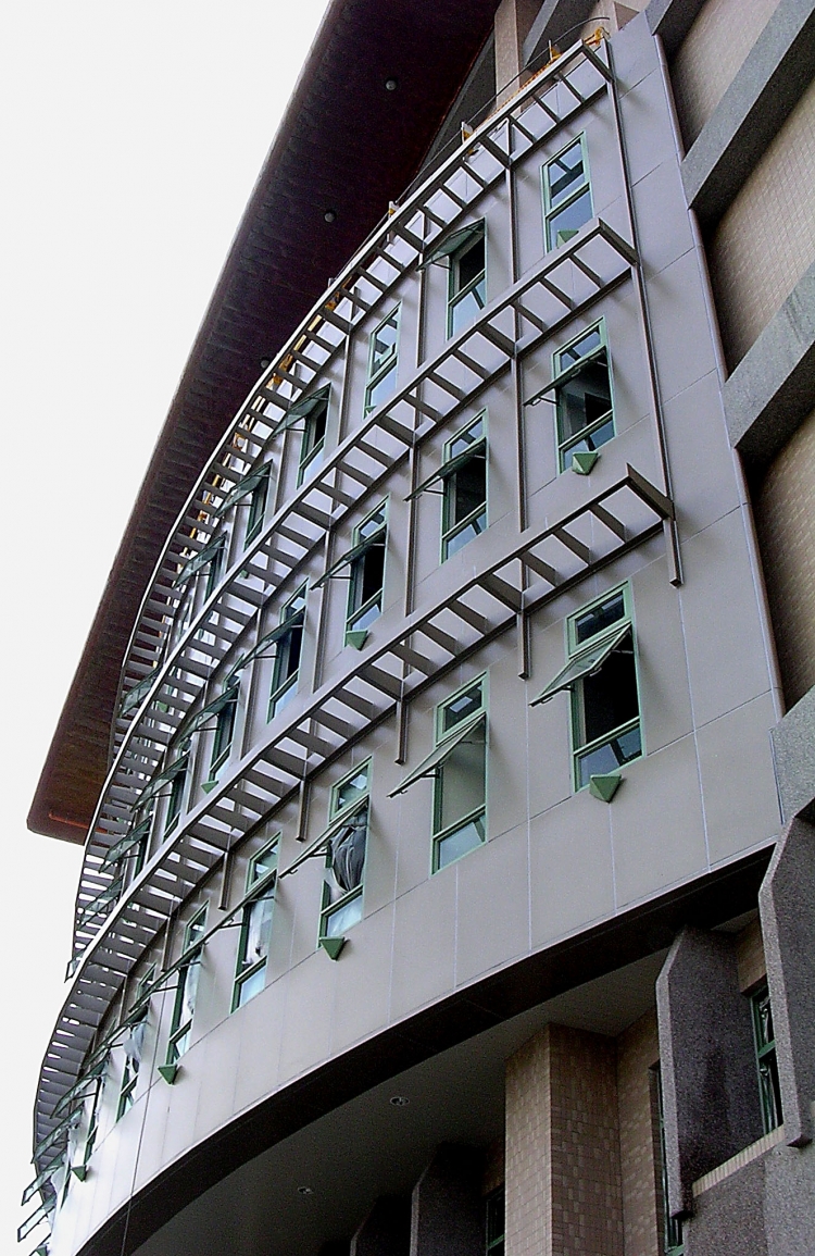 THE ADMINISTRATION OF LOONGCHING       (2000  A073) 6