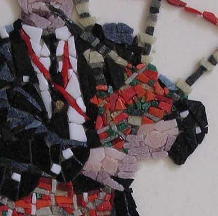 THE BAGPIPER       2004(M-69) 2